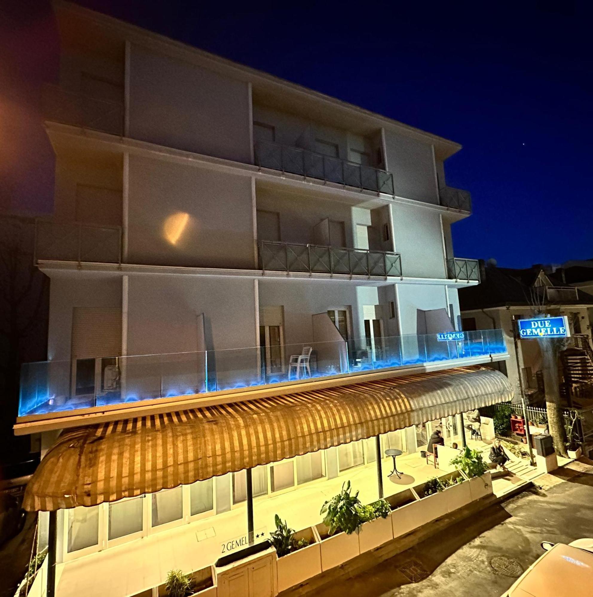 Due Gemelle Hotel ริมินี ภายนอก รูปภาพ